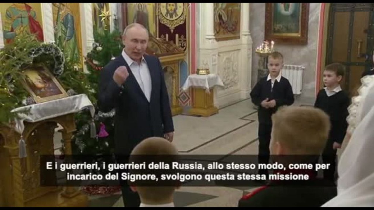 Il Natale ortodosso di Putin celebrato con bambini in divisa militare