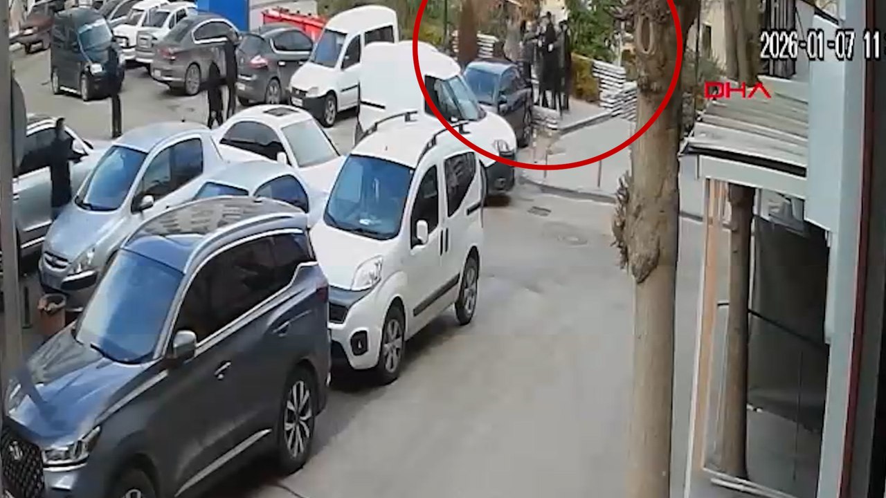 Tartıştığı baba ile 3 oğlunu tabanca ile vurup, kaçtı