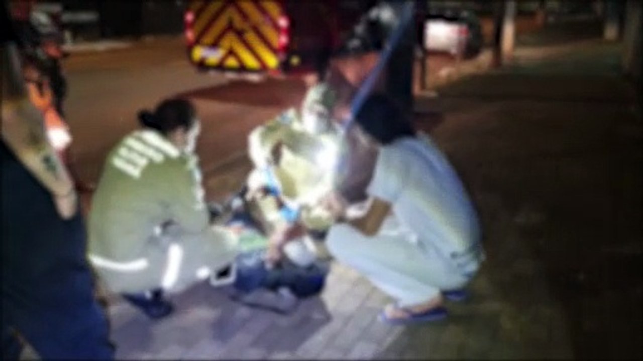 Homem é encontrado caído em via pública e recebe atendimento do Corpo de Bombeiros no Centro de Cascavel