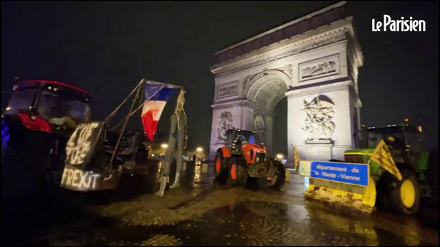 Colère des agriculteurs : la place de l'Etoile bloquée par des tracteurs