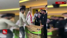 Adana’da düğünde gelin ve damada takı yerine klima hediye edildi