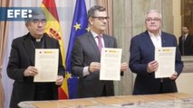Firma del acuerdo para que la Iglesia asuma el coste de las indemnizaciones a las víctimas de abusos