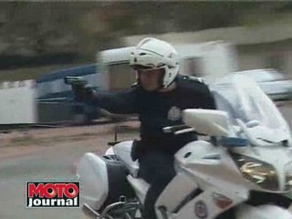 Les flics du Président à l'entraînnement (Moto Journal)