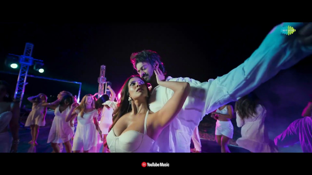 Nache Nache - Video Song _ The RajaSaab _ Prabhas_ Malavika Mohan_ Nidhhi Agerwal_ Riddhi _ Thaman S