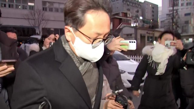 ’김병기 호텔 오찬 의혹’ 쿠팡 박대준 경찰 조사 출석 / YTN