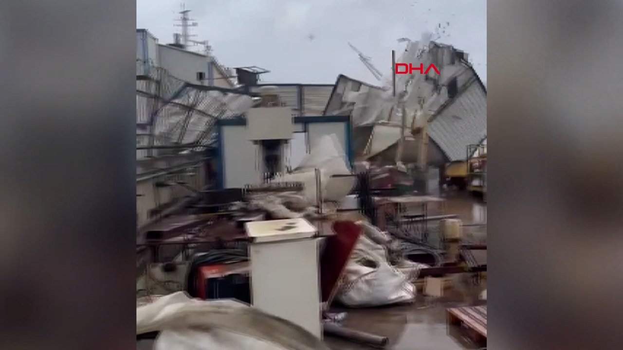 Yalova'da fırtına; çatılar uçtu, tersanede vinç devrildi