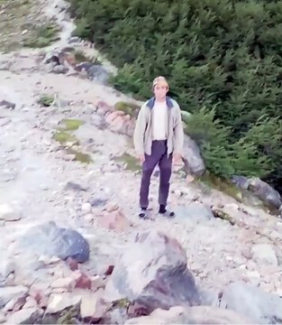 Quebrado en llanto, un ciudadano echó a turistas del Parque Nacional Los Glaciares: “Estos hijos de p* están prendiendo fuego