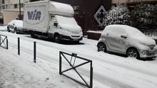 Promenade sous la neige rue de la Voûte Paris 12ème le 7 janvier 2026