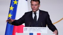 Macron: «Gli Usa si allontanano dagli alleati, la loro è una aggressività neocoloniale»