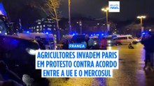 Agricultores revoltados levam uma centena de tratores para Paris