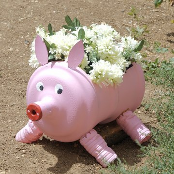 Eco friendly backyard! Simple crafts with plastic recycling!♻️