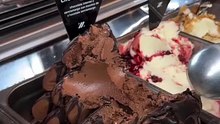 ice Cream scoop gelato #icecream #chocolate #cake #dessert #food #foodie #streetfood