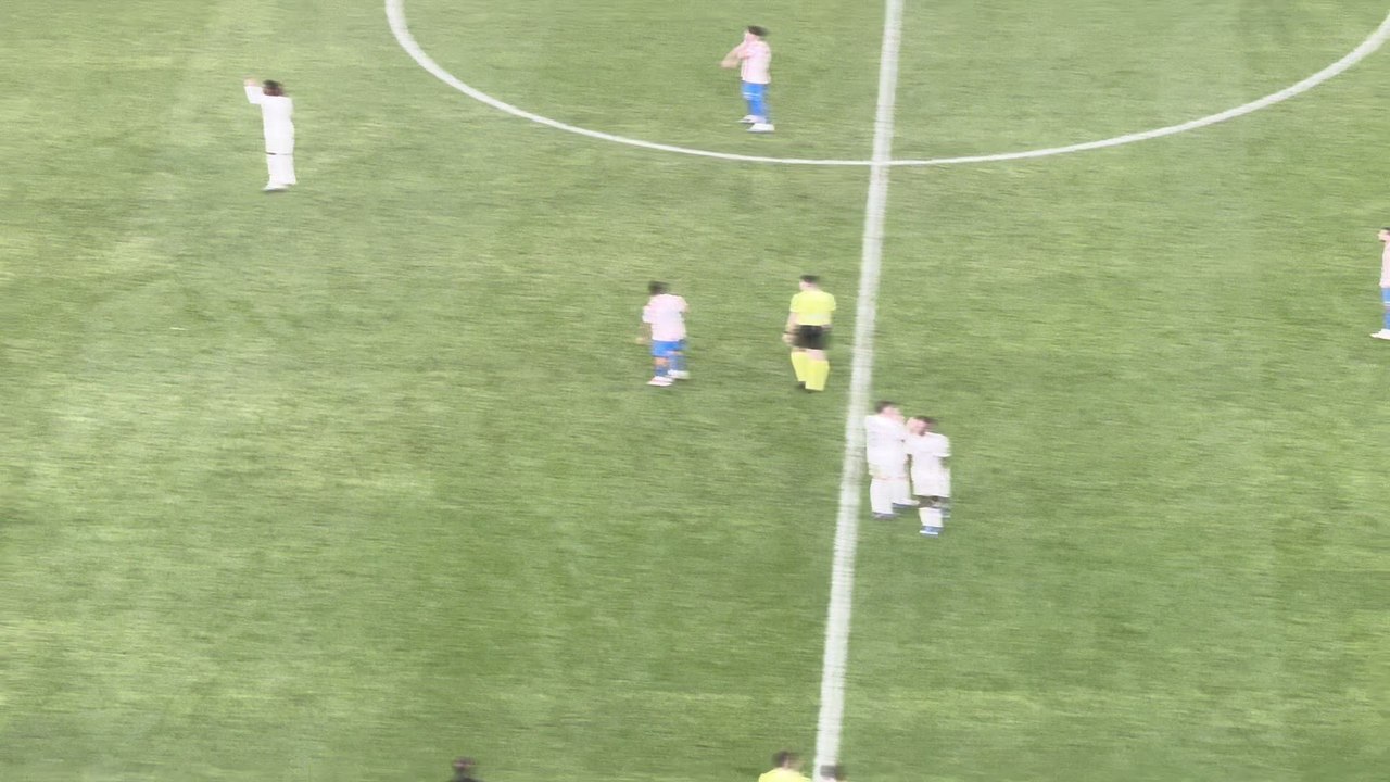 Pitada a Vinicius en el cambio y enganchón con Simeone