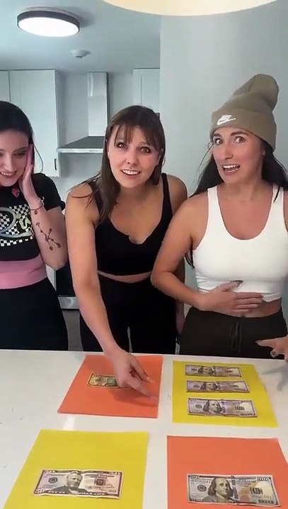They thought it was a game, but she had a beautiful surprise for them!🤰🏻❤️💖