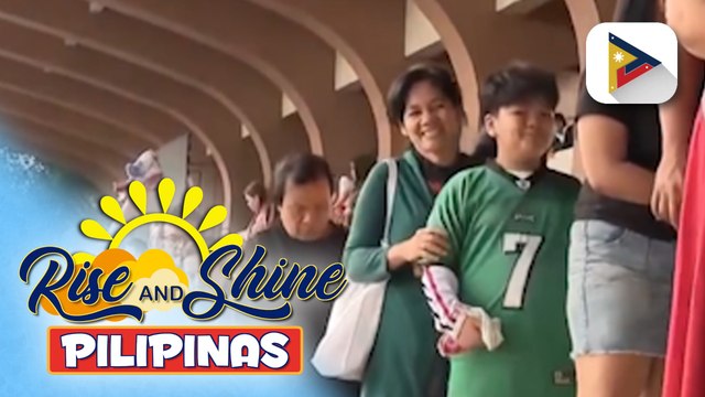 Mahabang pila para sa #Pahalik sa Poong Hesus Nazareno, hindi alintana para sa mga deboto; pila sa #Pahalik sa Quirino Grandstand, nananatiling organisado | ulat ni Vel Custodio