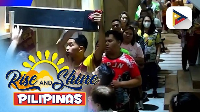 Ilang deboto, handang pumila ng oras-oras para sa pahalik sa imahen ng Poong Hesus Nazareno | ulat ni Gab Villegas