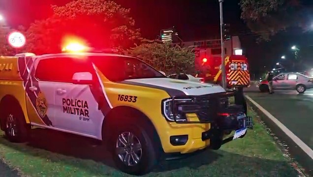 Siena e Prisma se envolvem em forte batida na Avenida Tancredo Neves