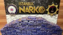 İstanbul'da şüpheli araçta yapılan aramalarda onlarca kilo uyuşturucu ele geçirildi!
