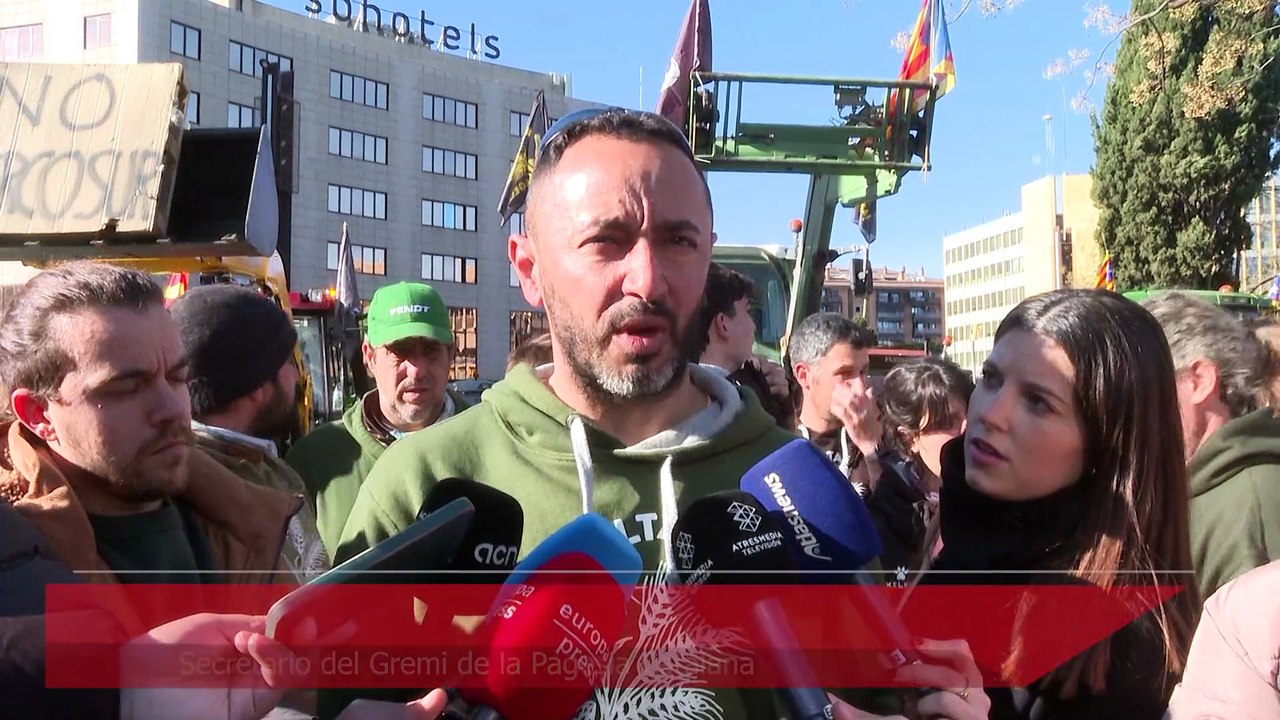 Unos 100 agricultores se manifiestan en Tarragona contra el acuerdo UE-Mercosur