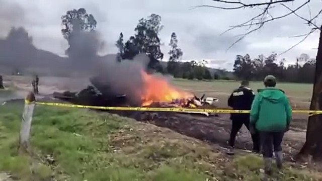 Grande star en Colombie, le jeune chanteur Yeison Jiménez, 34 ans, est décédé ce week-end dans un accident d’avion, comme il l'avait évoqué à plusieurs reprises dans des rêves prémonitoires...