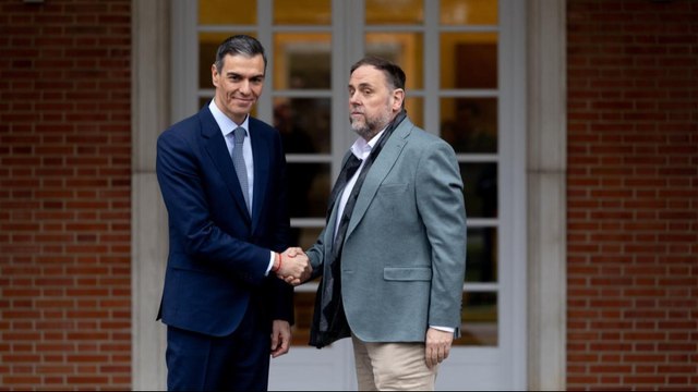 La hemeroteca vuelve a zamparse a Sánchez tras su foto de Estado con el golpista Oriol Junqueras