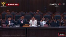 Staf Keuangan Menangis di Hadapan Hakim MK, Minta Perlindungan Hukum