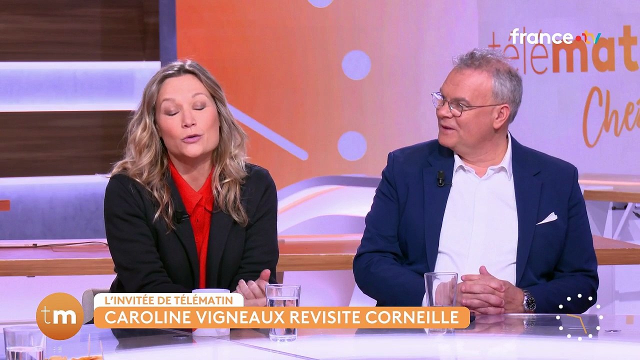 VOICI - "Madame, c'est ça que je veux faire quand je serai grand !" : découvrez l'humoriste lancé par Caroline Vigneaux à seulement 15 ans ! (ZAPTV)