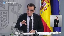 Los españoles empobrecen y Sánchez culpa a los créditos