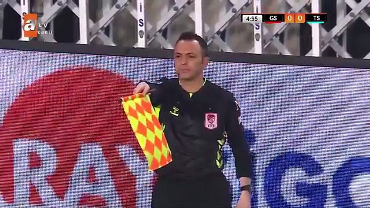 Galatasaray 4 - 1 Trabzonspor Turkcell Süper Kupa Yarı Finali Maçın Geniş Özeti ve Golleri