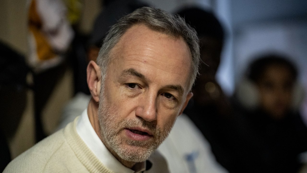 Qui est Emmanuel Grégoire, candidat de l'union de la gauche aux municipales à Paris ?