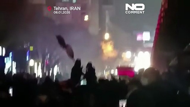 ایرانیان پس از شب اعتراضات شعار «مرگ بر دیکتاتور» سر‌دادند