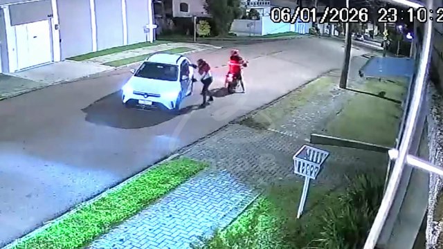 Homem morto em confronto após roubo de carro era foragido e suspeito de ao menos cinco crimes na Grande Curitiba