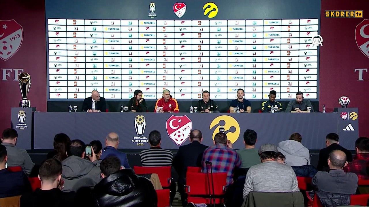 Galatasaray Teknik Direktörü Okan Buruk'tan Fenerbahçe maçı öncesi transfer sözleri