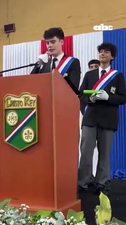 Emotivo Discurso De Abanderado