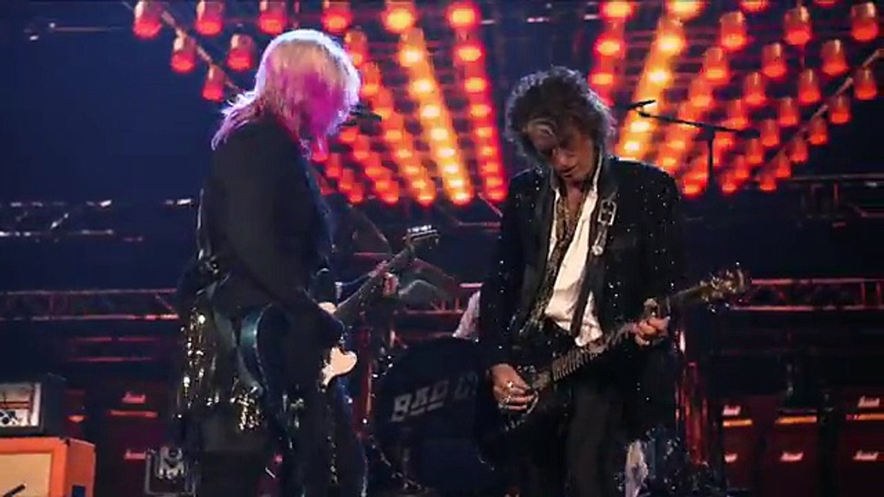 Bryan Adams, Nancy Wilson, Simon Kirke & Joe Perry Can't Get Enough _ Rock Hall