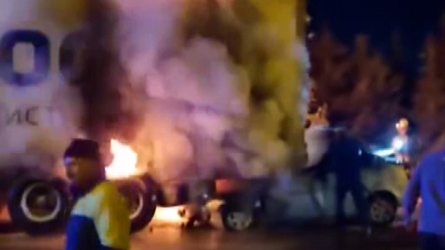 TIR'a arkadan çarptı, hayatını kaybetti
