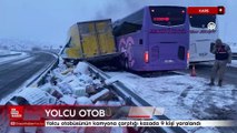 Kars'ta kaza: Yolcu otobüsü kamyona çarptı