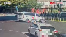 北市公館圓環BMW重機車禍 碰觸前方騎士再擦撞鳴笛救護車