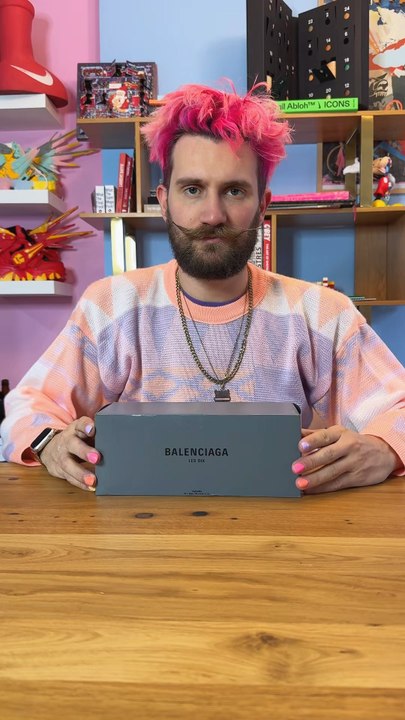 Custom des nouveau parfums de Balenciaga pour essayer de collaborer avec la marque !
