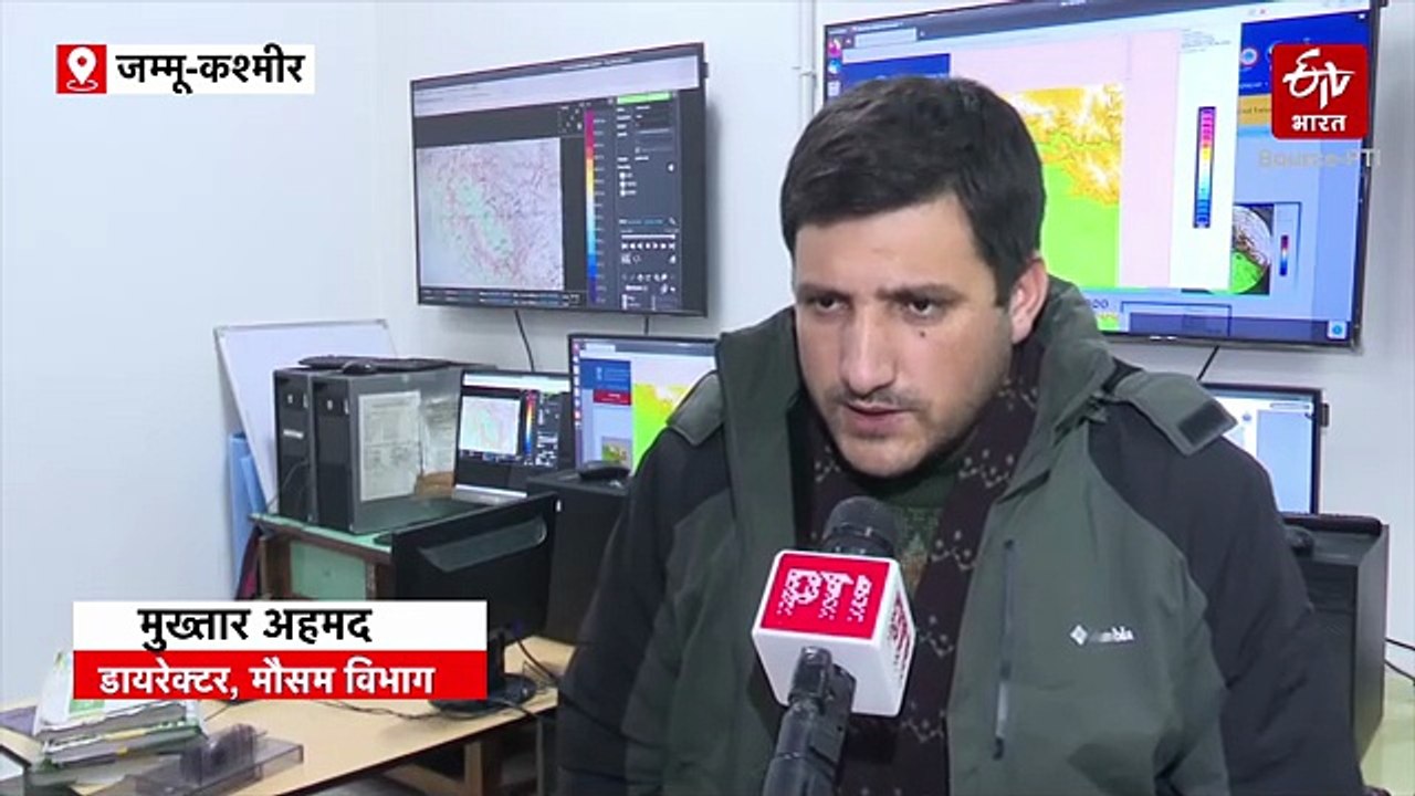 कड़ाके की ठंड की चपेट में उत्तर भारत, दिल्ली मे...