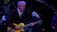 Love Is A Battlefield (Live) - Pat Benatar & Neil Giraldo