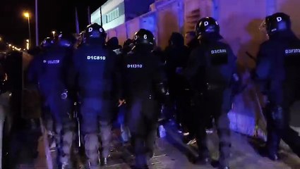 Càrregues policíaques a la manifestació contra un grup neonazi a Sentmenat