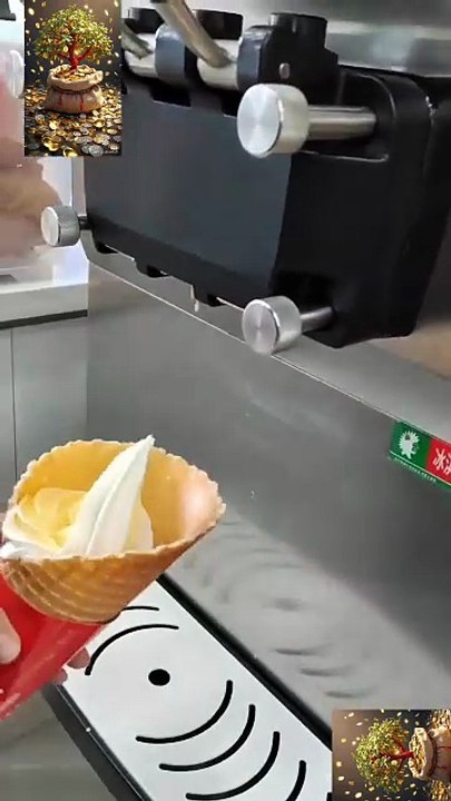 biggest ice Cream #icecream #chocolate #dessert #cake #food #اكسبلور #chocolate #streetfood #shorts