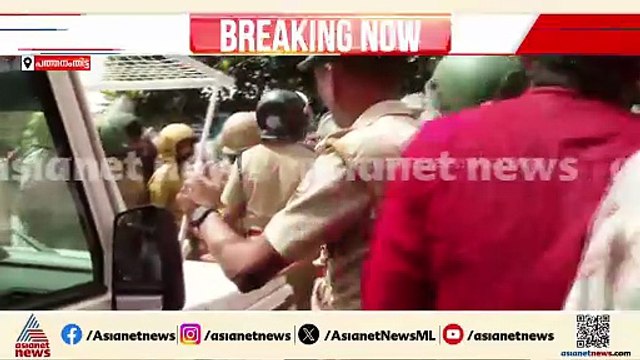 രാഹുൽ മാങ്കൂട്ടത്തിലിനെതിരെ പ്രതിഷേധം; പത്തനംതിട്ട ജനറൽ ആശുപത്രിക്ക് മുന്നിൽ സംഘർഷാവസ്ഥ