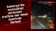 Sakarya’da motosiklet sürücüsü trafikte tek teker üzerinde ilerledi