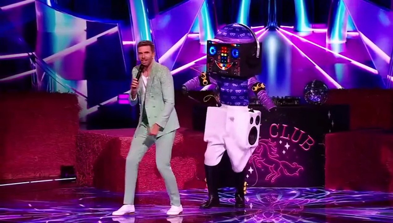 The Masked Singer (UK) Season 7 Episode 1