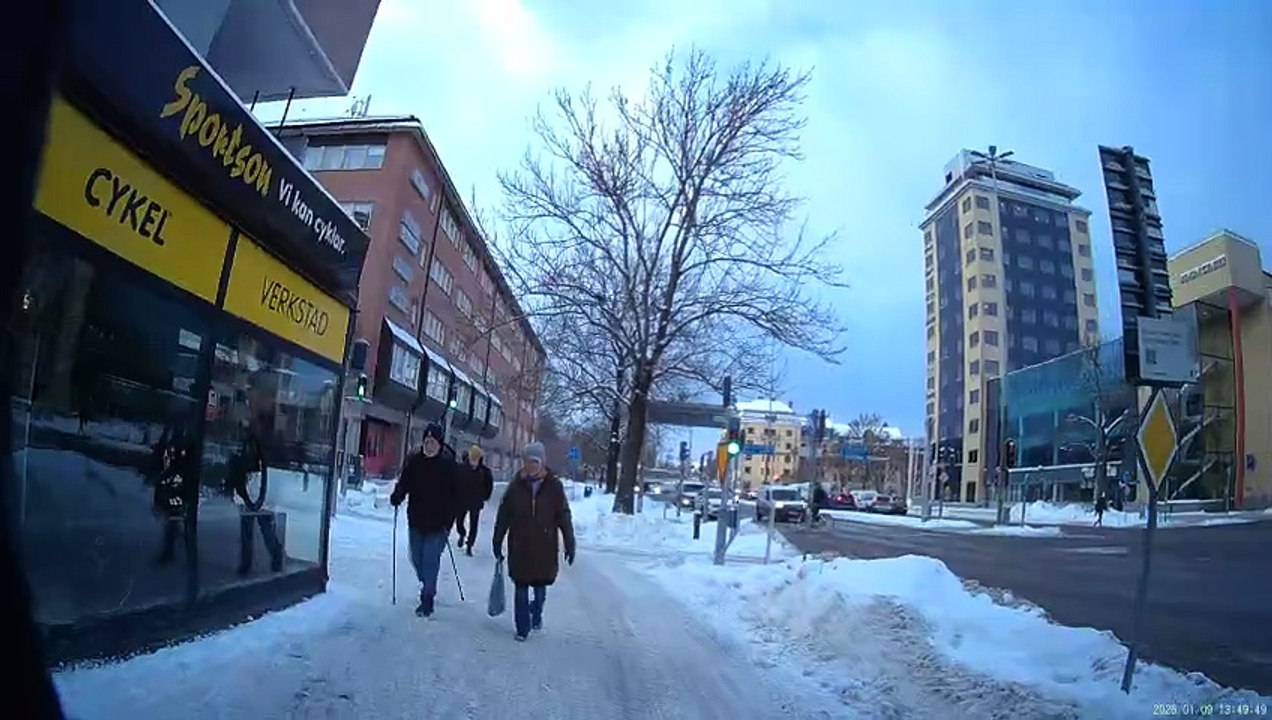 På väg till NetoNet och sen mot Centrum i Örebro 9 Jan. 2026