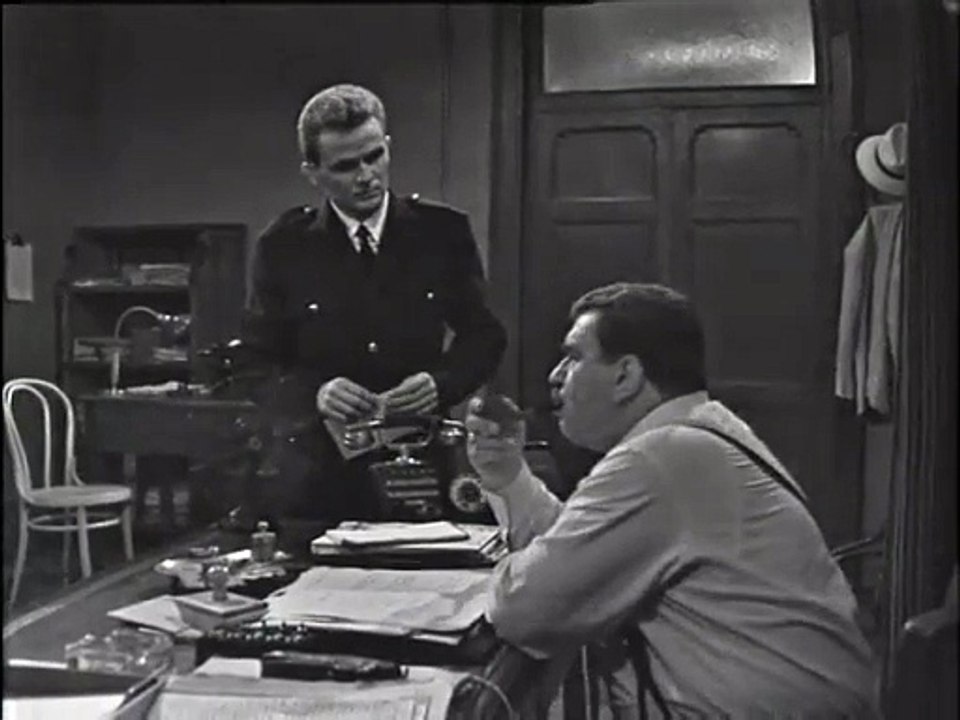 Maigret (Gino Cervi) S01e02 L'Affare Picpus punt 2 p1