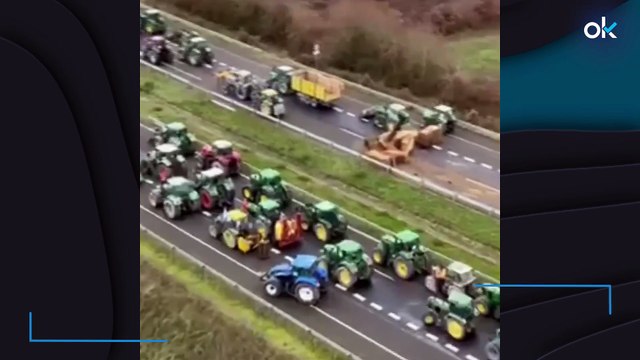 Los agricultores cortan carreteras y se manifiestan en Cataluña y Galicia por el acuerdo con Mercosur