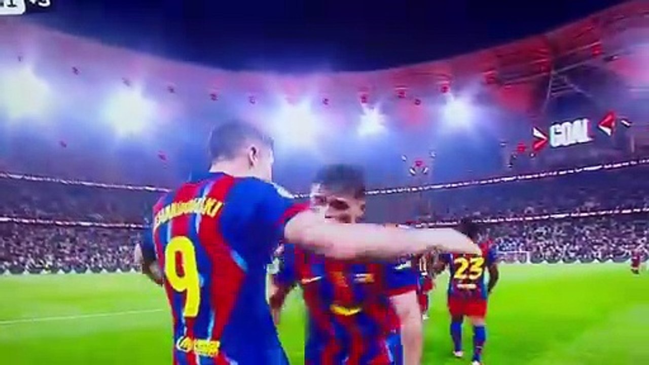 Lewandowski Amazing GOAL  (2:1) FCB vs RMA